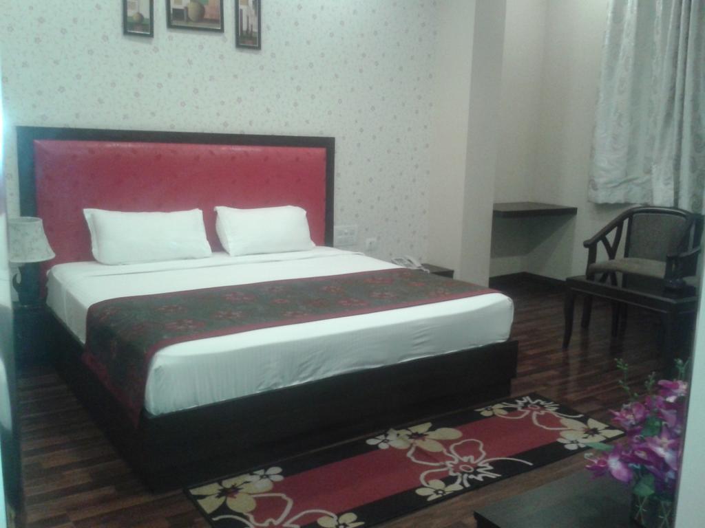 Hotel Krishna International Vrindavan Luaran gambar