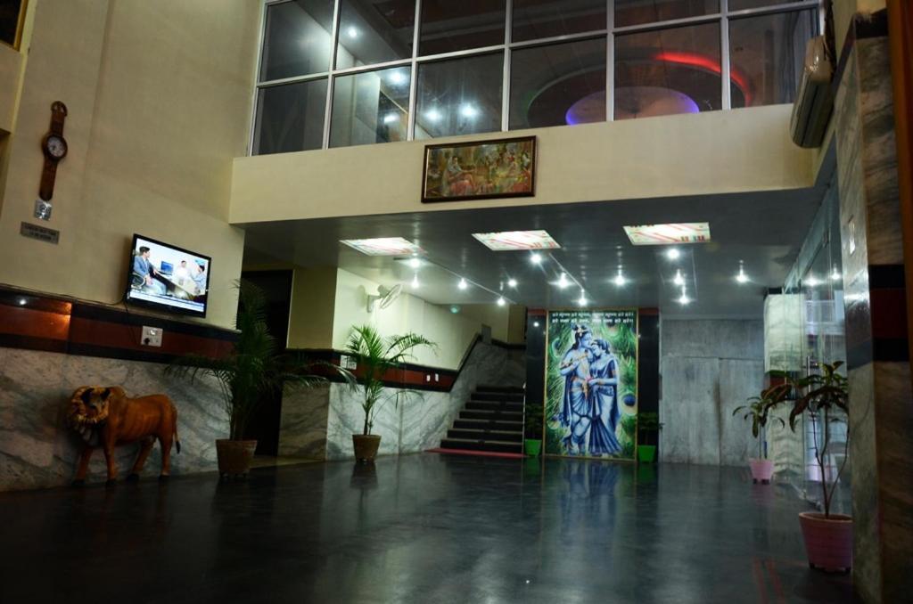 Hotel Krishna International Vrindavan Luaran gambar