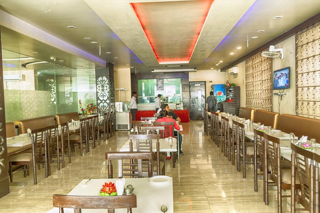 Hotel Krishna International Vrindavan Luaran gambar